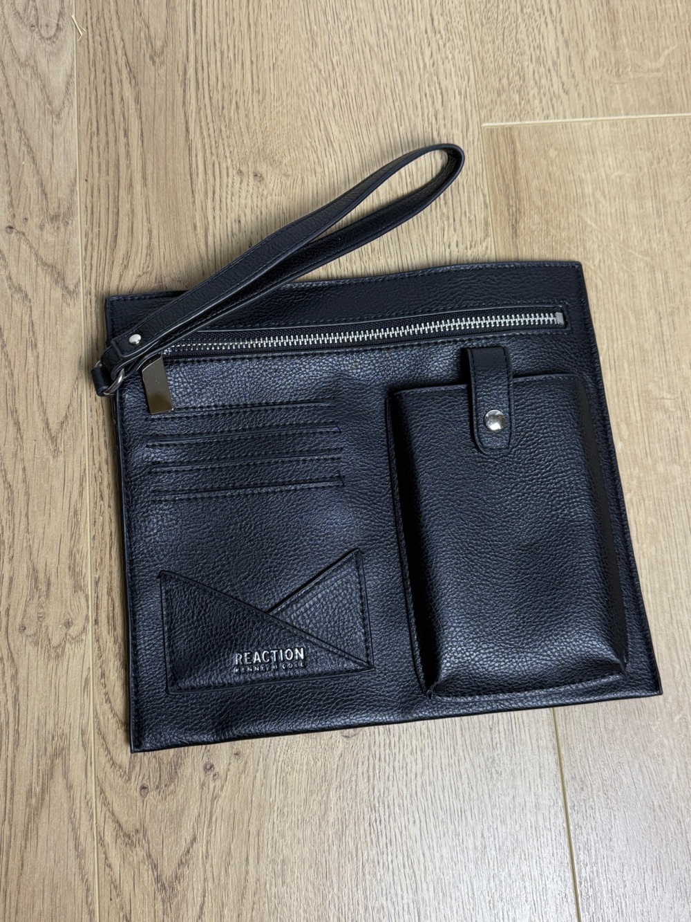 Reaction Kenneth Cole Reaction Black wristlet phone bag